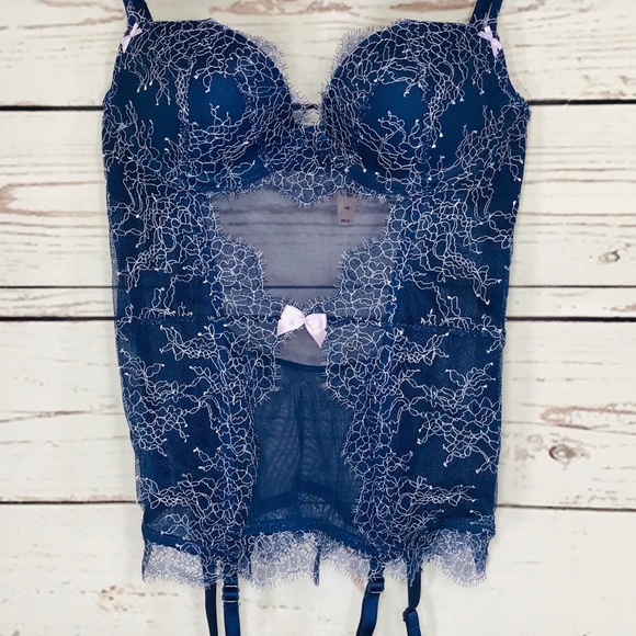 Victoria's Secret Other - Victoria’s Secret 34B blue&white lace corset💕
